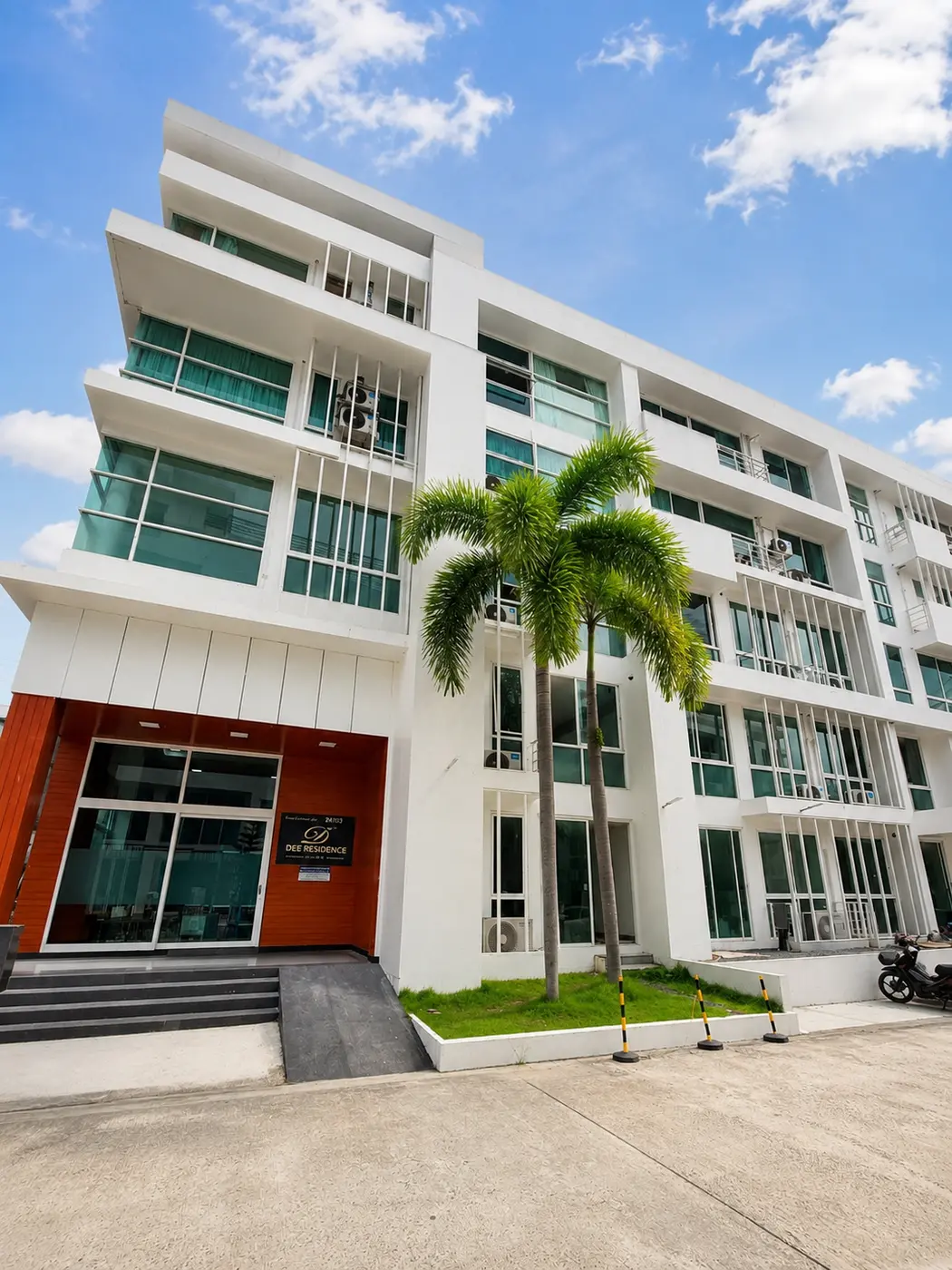 Dee Residence · ภายนอกอาคารปัจจุบัน